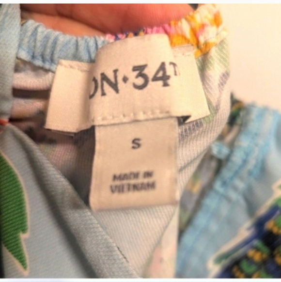 Blue Camisole Top Macy's On 34 Blue Tropical Print, Small Spaghetti Straps - Picture 4 of 9